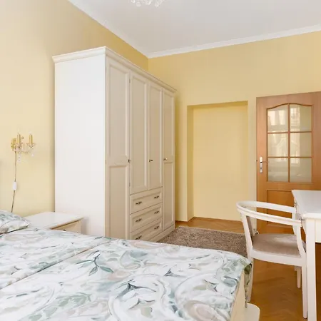 Apartman Luxor *
